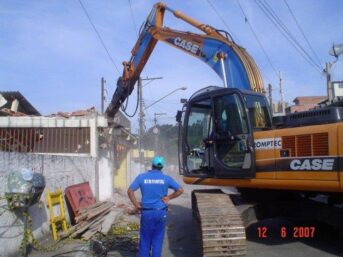 Demolidora de Construção { Romptec