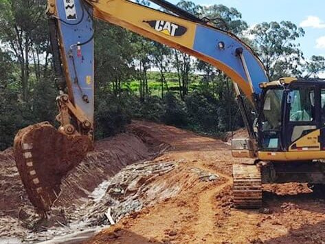 Serviço de Terraplenagem pela ROMPTEC
